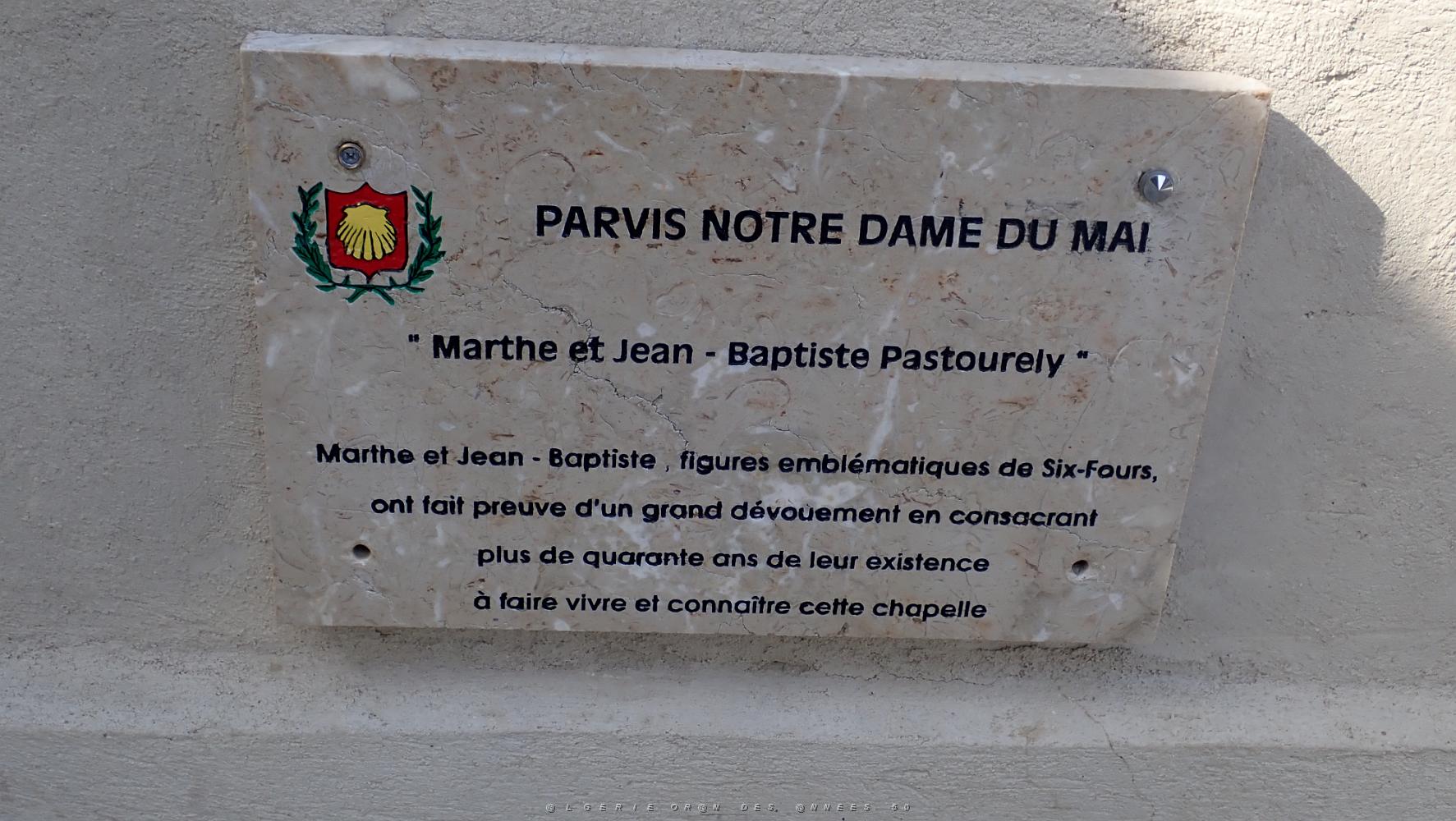20   La plaque de la chapelle de notre dame du mai.JPG